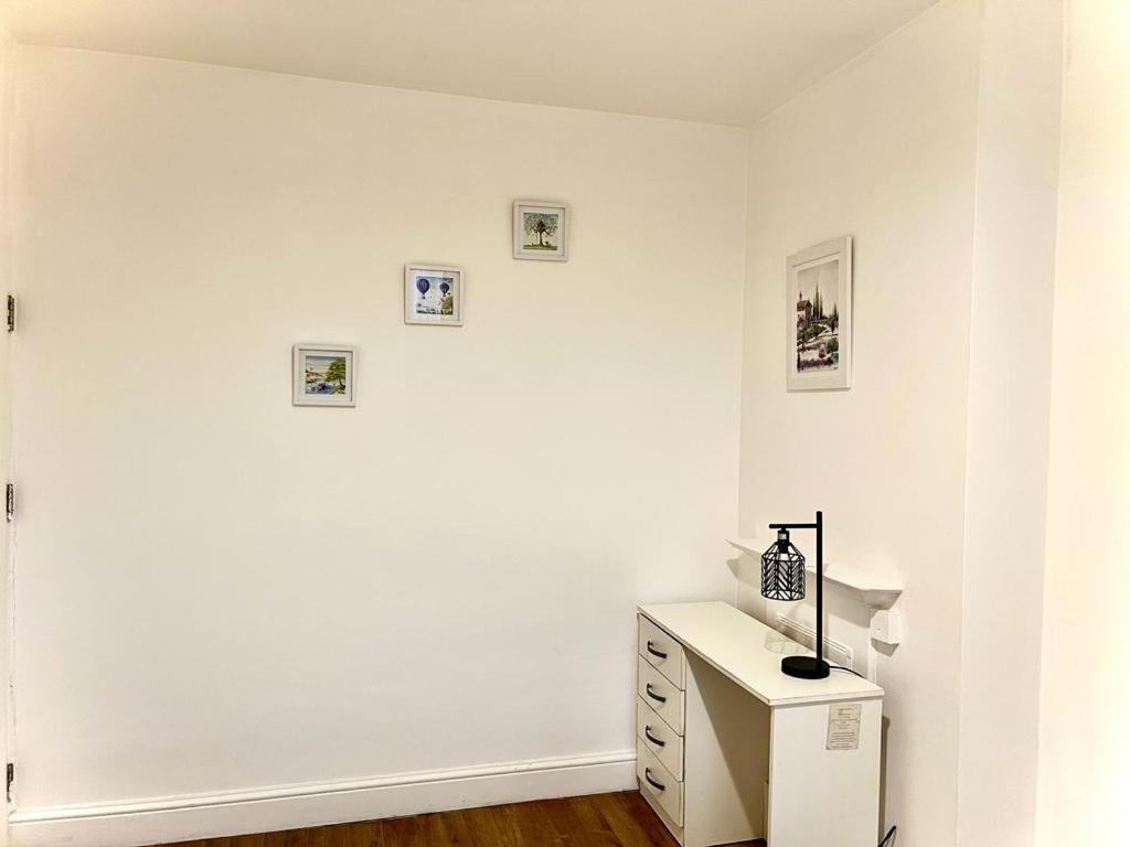 Shadwell Holiday Rooms Лондон Экстерьер фото