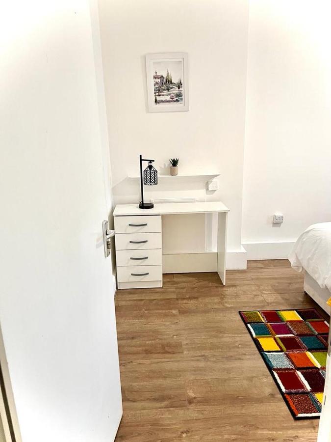 Shadwell Holiday Rooms Лондон Экстерьер фото